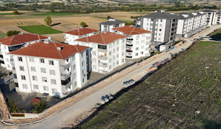 İnegöl'de 26 sokakta üstyapı seferberliği