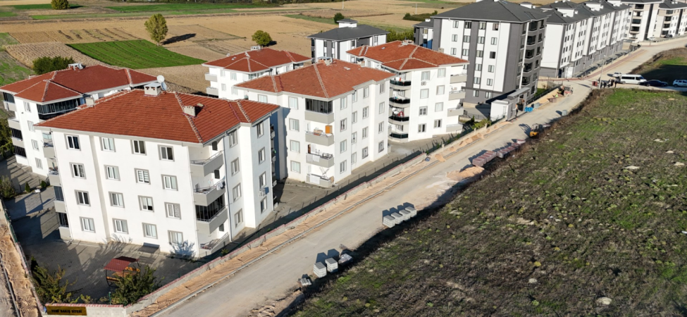 İnegöl'de 26 sokakta üstyapı seferberliği
